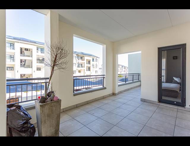 2 BEDROOM APARTMENT FOR SALE IN RICHWOOD